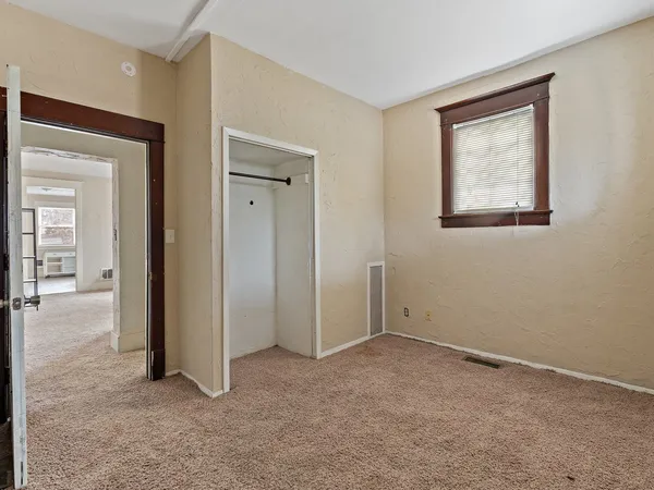 $239,900 | 1546 12th Avenue, Moline, IL 61265