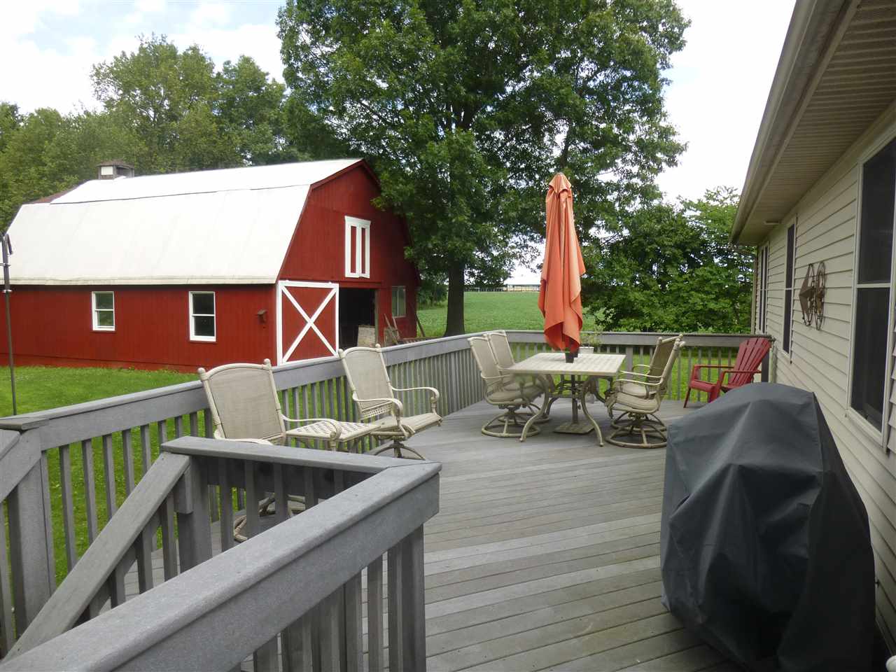 8977 West Lovejoy Road Byron, MI 48418 - Photo 8 of 40 31389203-9.JPG