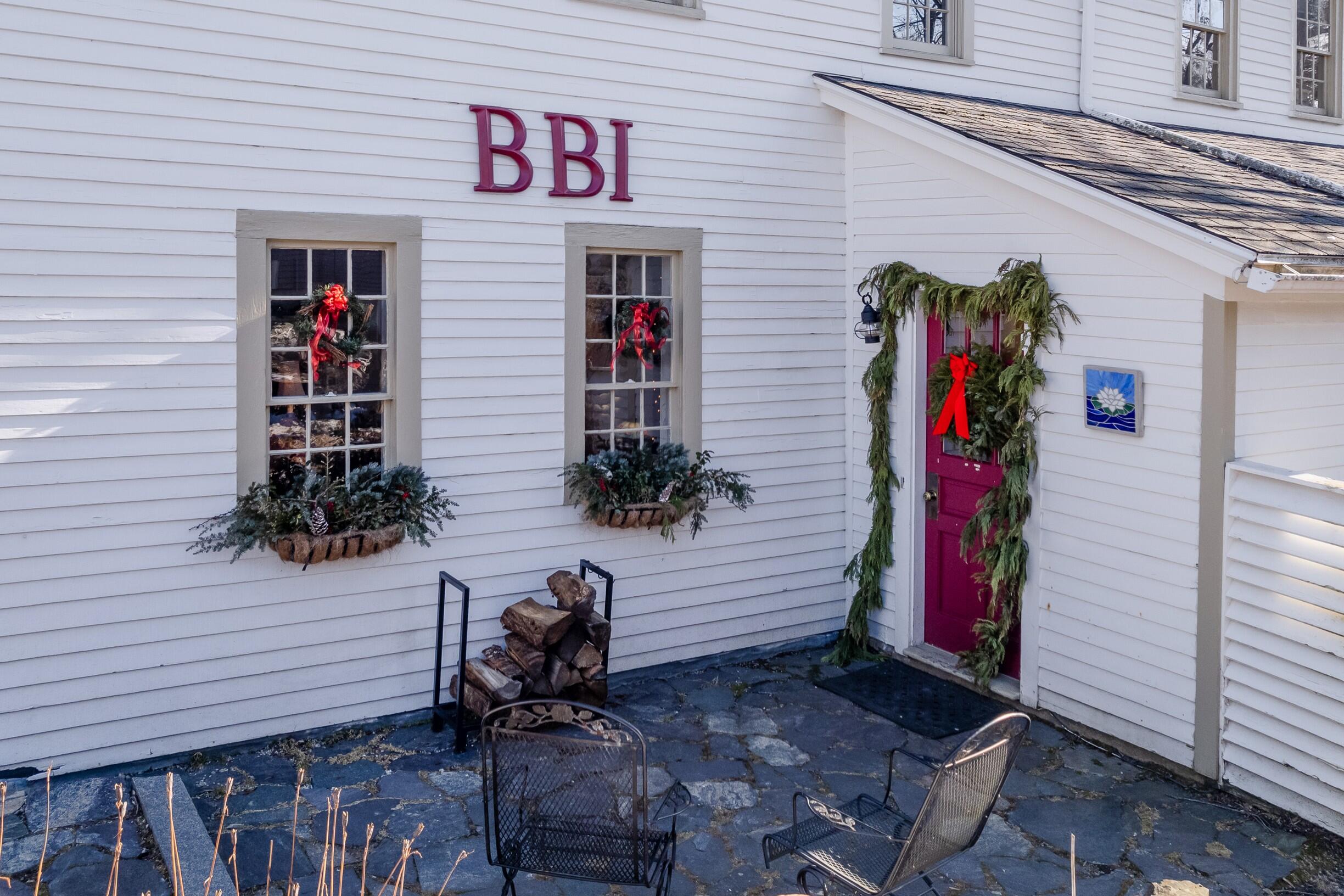 277 Main Street, Unit 1 Ogunquit, ME 03907 - Photo 6 of 48 Rear entrance