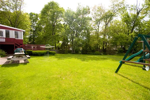 101 Ledgewood Road Dedham, MA 02026 - Photo 4 of 19 Gallery Image 4