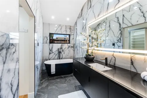 $624,900 | 6623 Housman, Houston, TX 77055