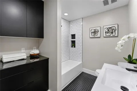 $624,900 | 6623 Housman, Houston, TX 77055