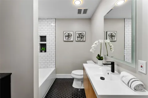 $624,900 | 6623 Housman, Houston, TX 77055