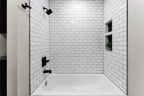 $624,900 | 6623 Housman, Houston, TX 77055