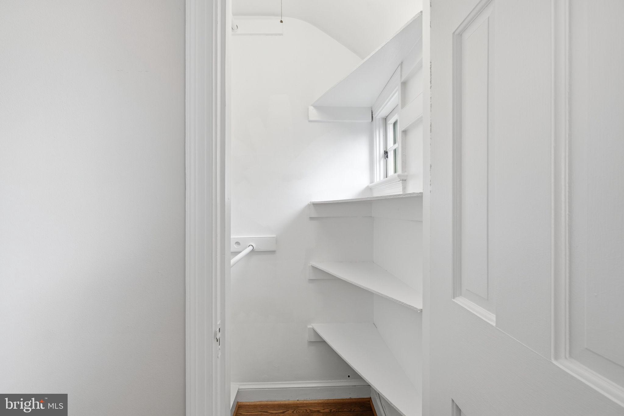 1251 South Oakcrest Road Arlington, VA 22202 - Photo 32 of 57