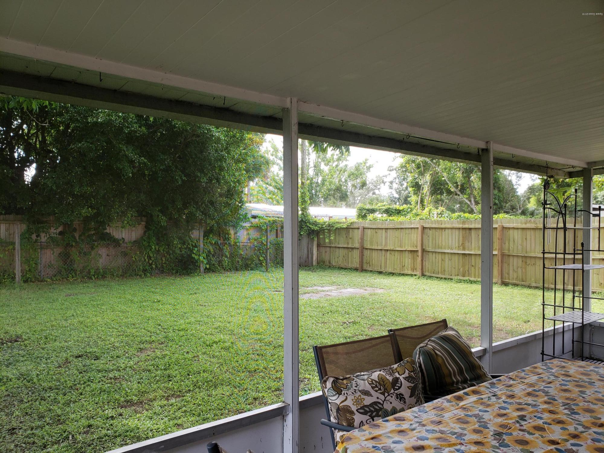 284 Sylvia Road West Melbourne, FL 32904 - Photo 14 of 18 20180622_100828