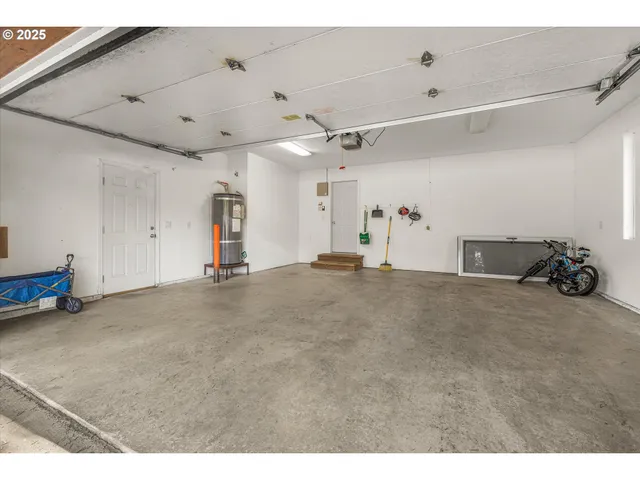 $675,000 | 34320 Cape Kiwanda Drive, Pacific City, OR 97135