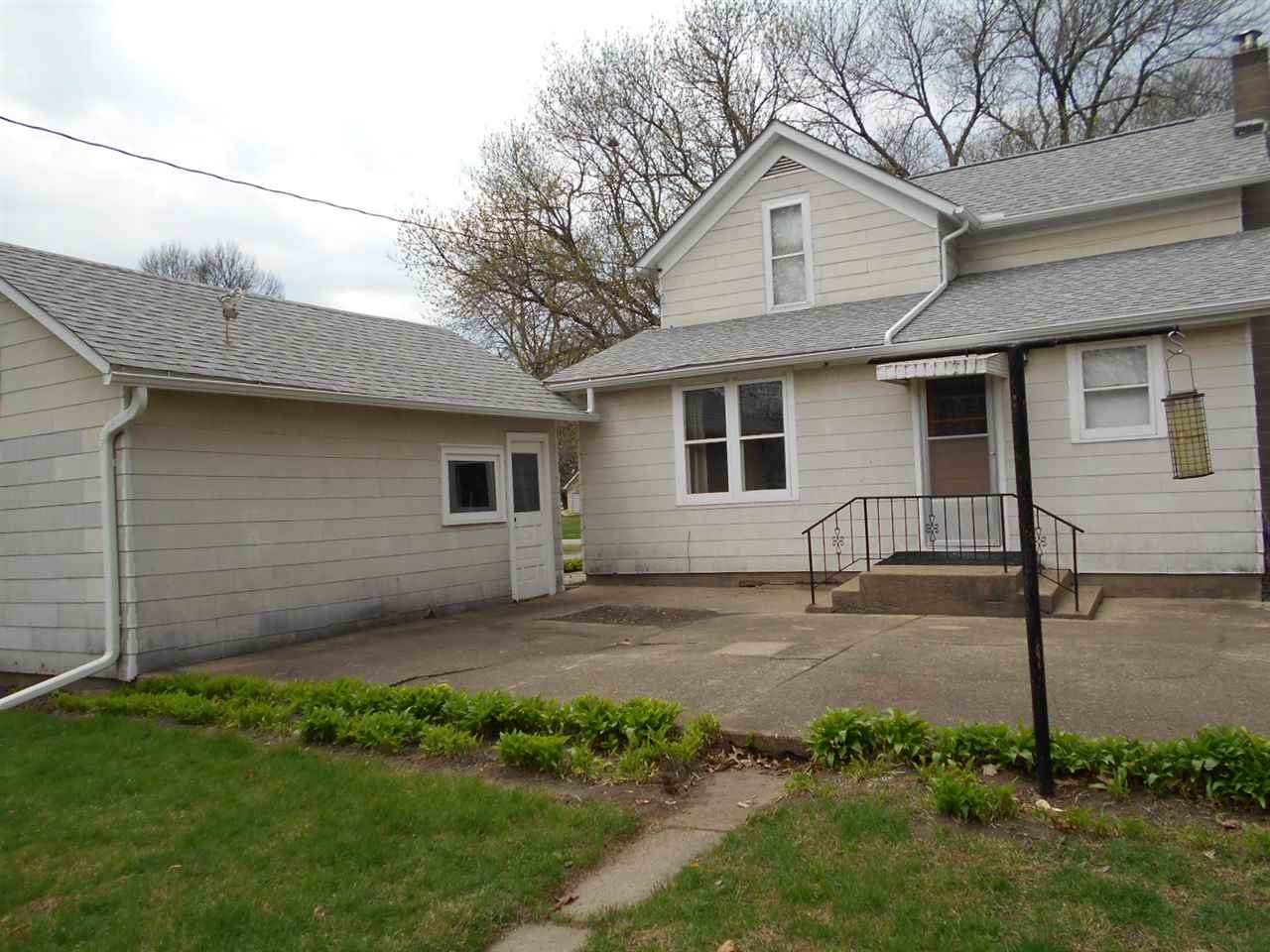 309 3rd Clarence, IA 52216 - Photo 3 of 13 Gallery Image 3