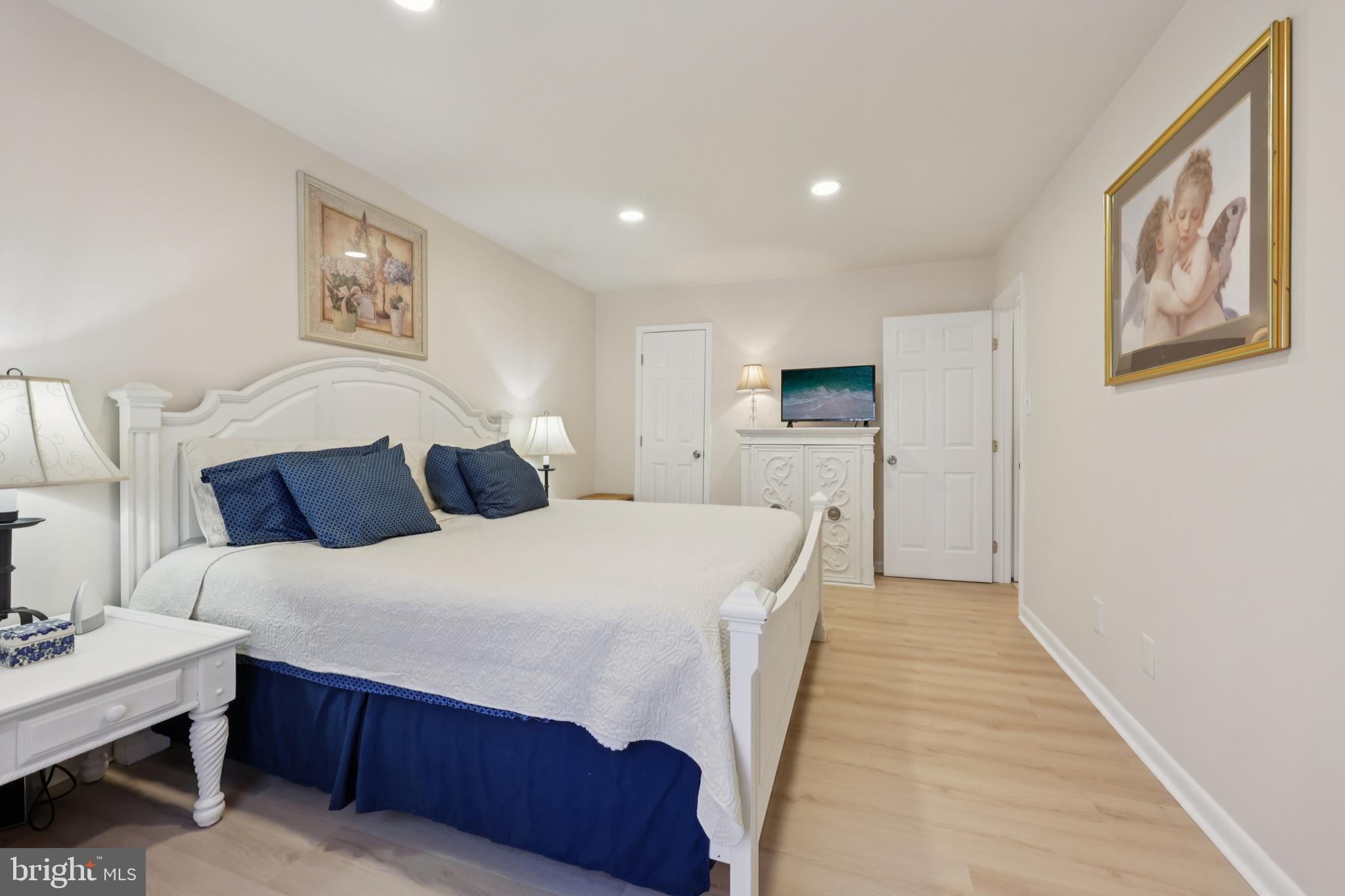 8310 Tobin Road, Unit 21 Annandale, VA 22003 - Photo 12 of 18 Primary Bedroom