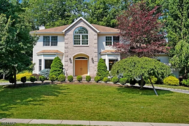 $5,250 | 4 Gloede Court, Parsippany, NJ 07054