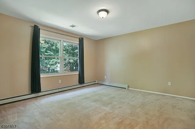 $5,250 | 4 Gloede Court, Parsippany, NJ 07054