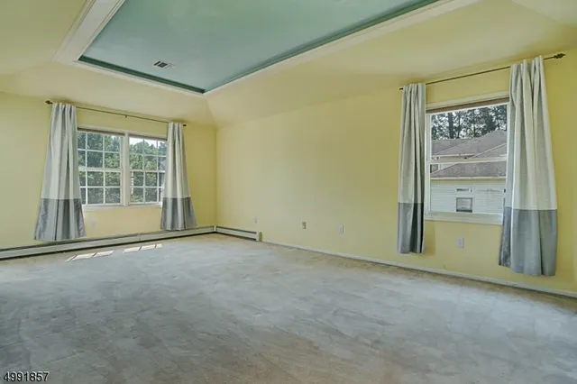 $5,250 | 4 Gloede Court, Parsippany, NJ 07054