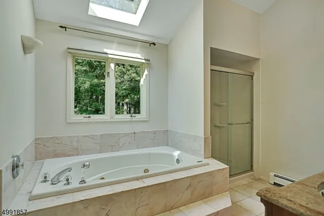 $5,250 | 4 Gloede Court, Parsippany, NJ 07054