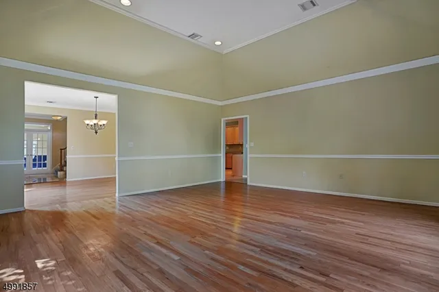 $5,250 | 4 Gloede Court, Parsippany, NJ 07054