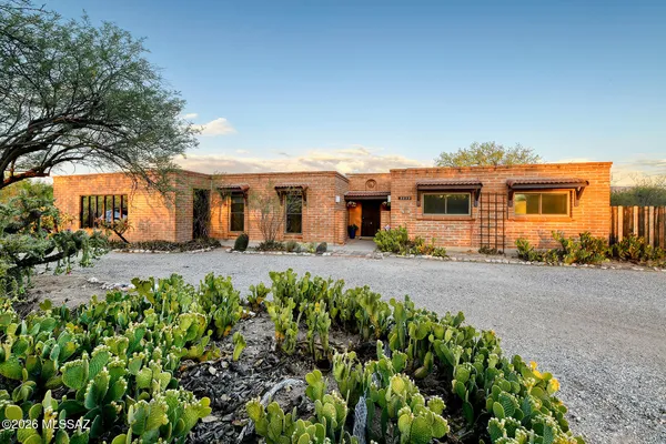 $498,000 | 3520 North Melpomene Way, Tucson, AZ 85749