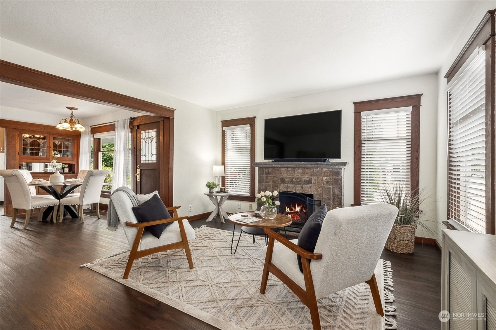 1807 Marion Street Enumclaw, WA 98022 - Photo 5 of 32