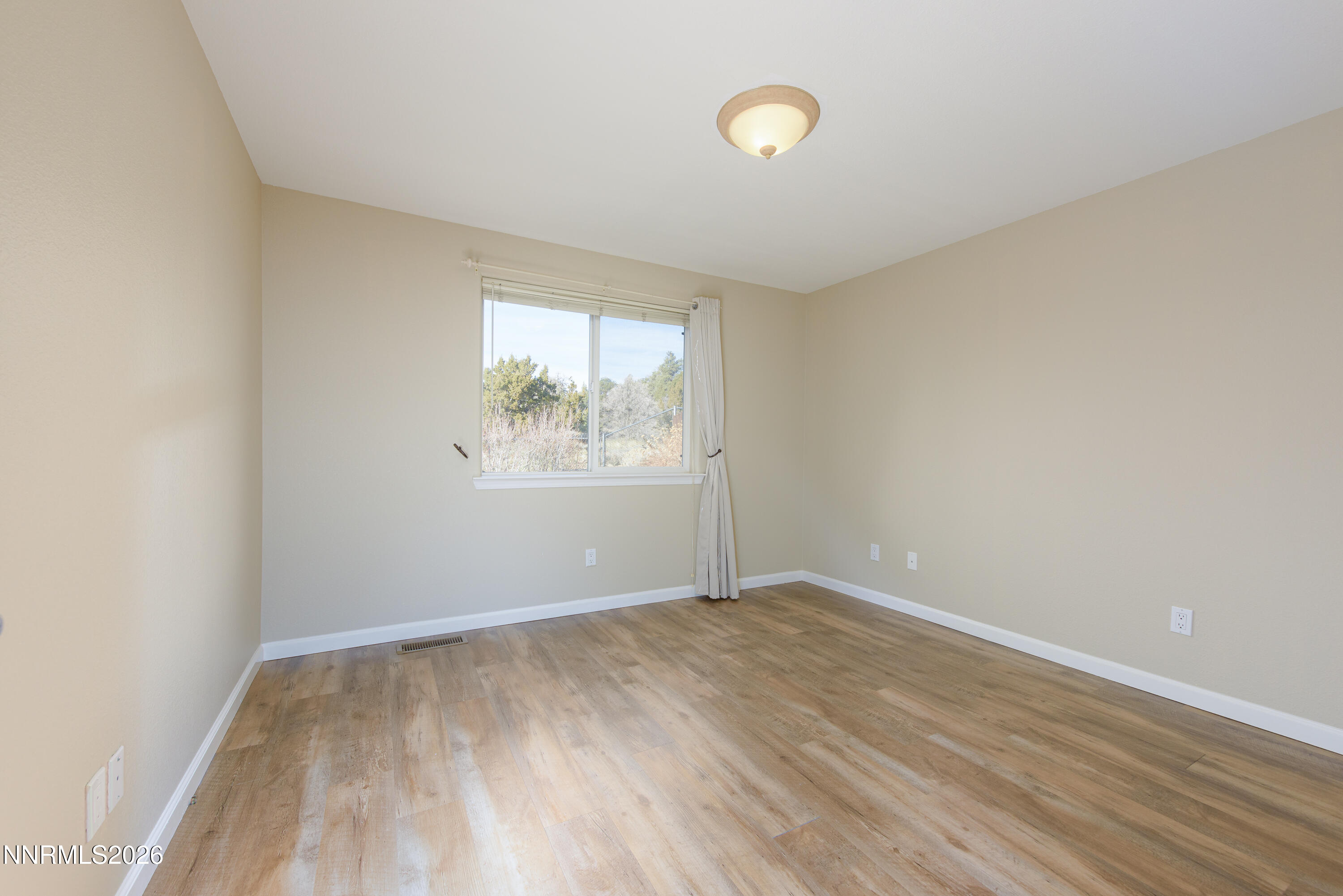 44 Conner Way Gardnerville, NV 89410 - Photo 24 of 38 an empty room with windows