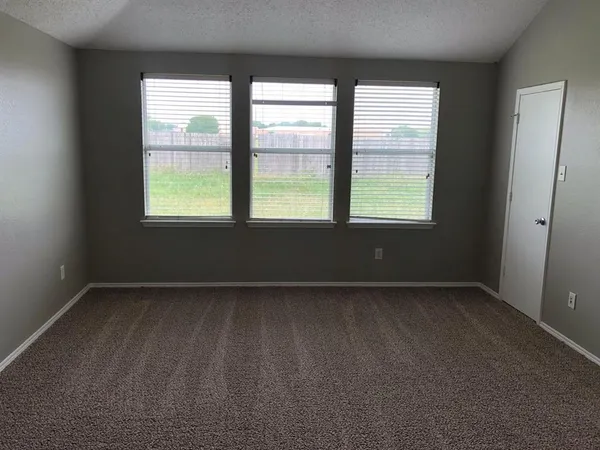 $1,950 | 308 Chinaberry Trail, Forney, TX 75126
