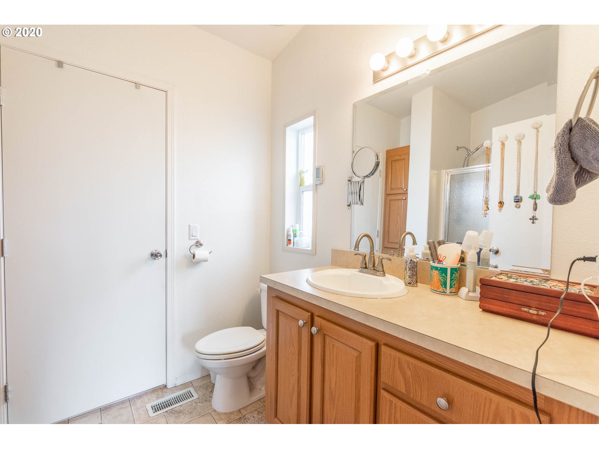 5268 Daisy Street Springfield, OR 97478 - Photo 8 of 18