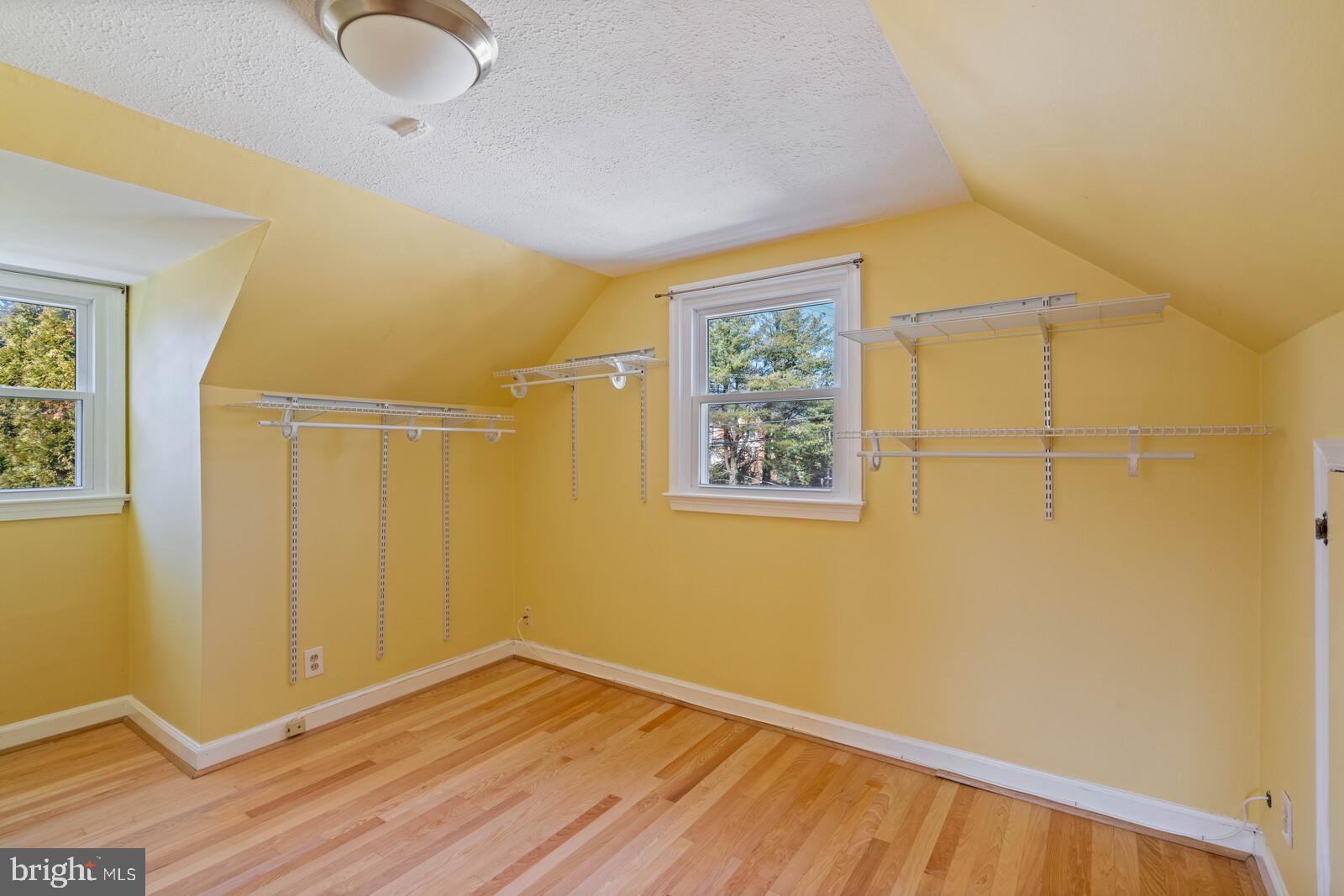 4015 Roberts Road Fairfax, VA 22032 - Photo 20 of 38 Gallery Image 20