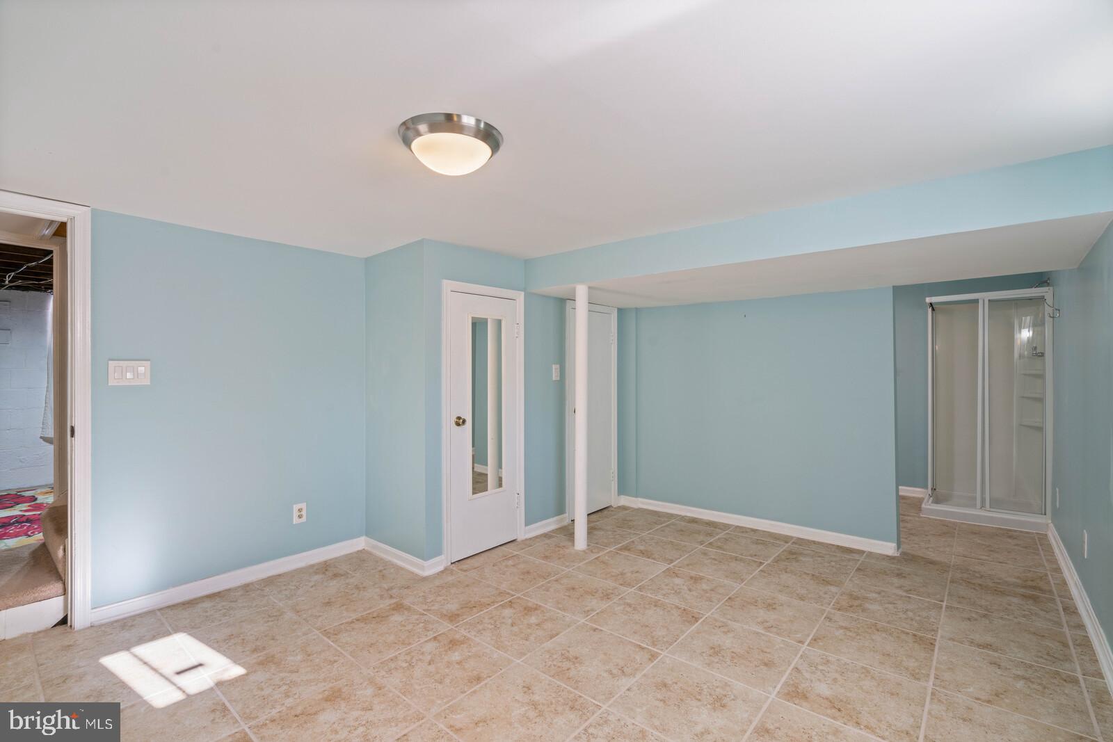 4015 Roberts Road Fairfax, VA 22032 - Photo 25 of 38 Gallery Image 25
