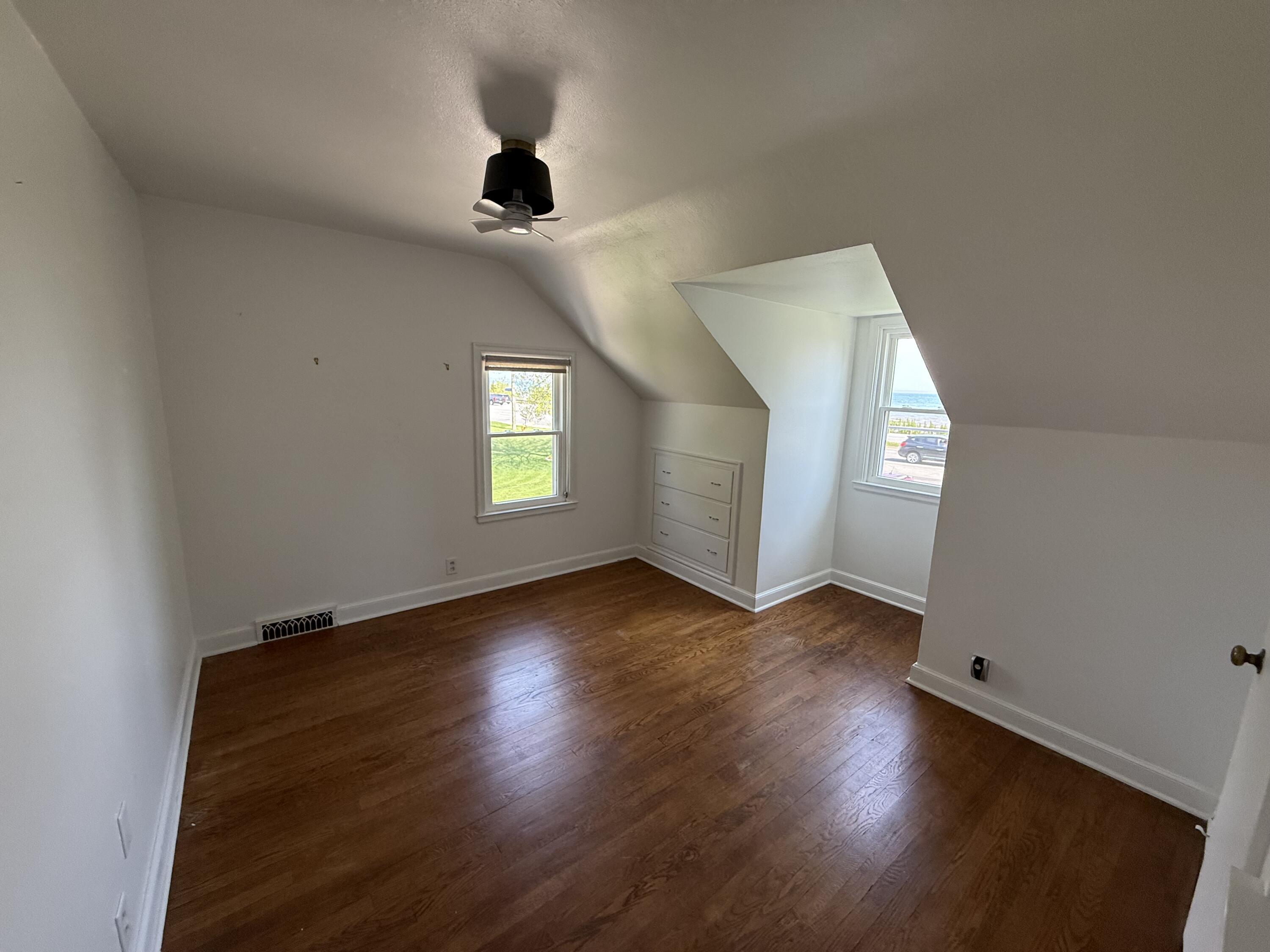 2912 Memorial Drive Two Rivers, WI 54241 - Photo 9 of 14 1