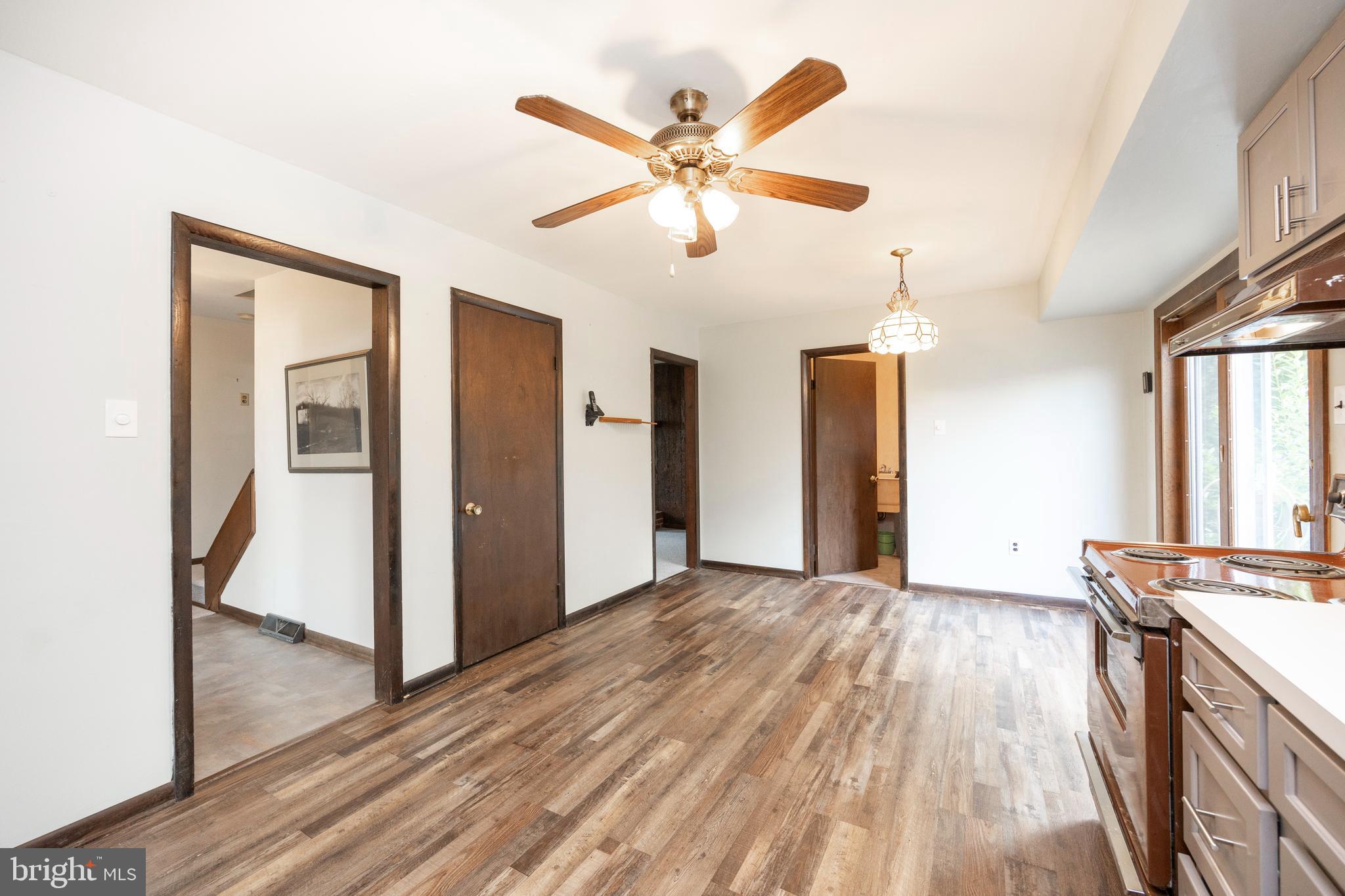 1352 Ridgeview Circle Downingtown, PA 19335 - Photo 11 of 45 Gallery Image 11