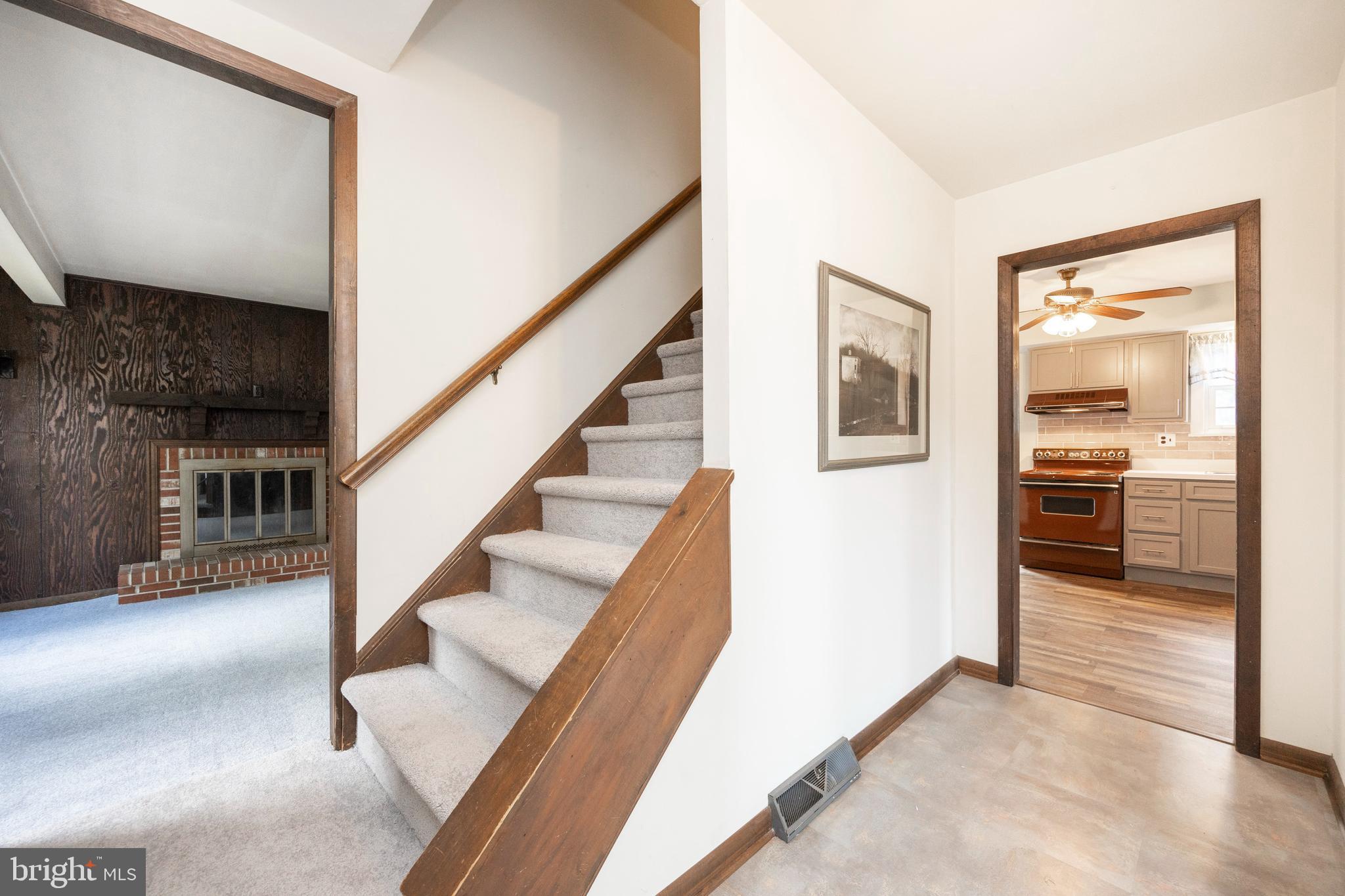 1352 Ridgeview Circle Downingtown, PA 19335 - Photo 3 of 45 Gallery Image 3