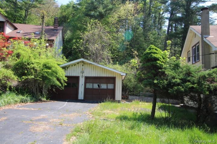 74 High Road Pond Eddy, NY 12770 - Photo 2 of 31