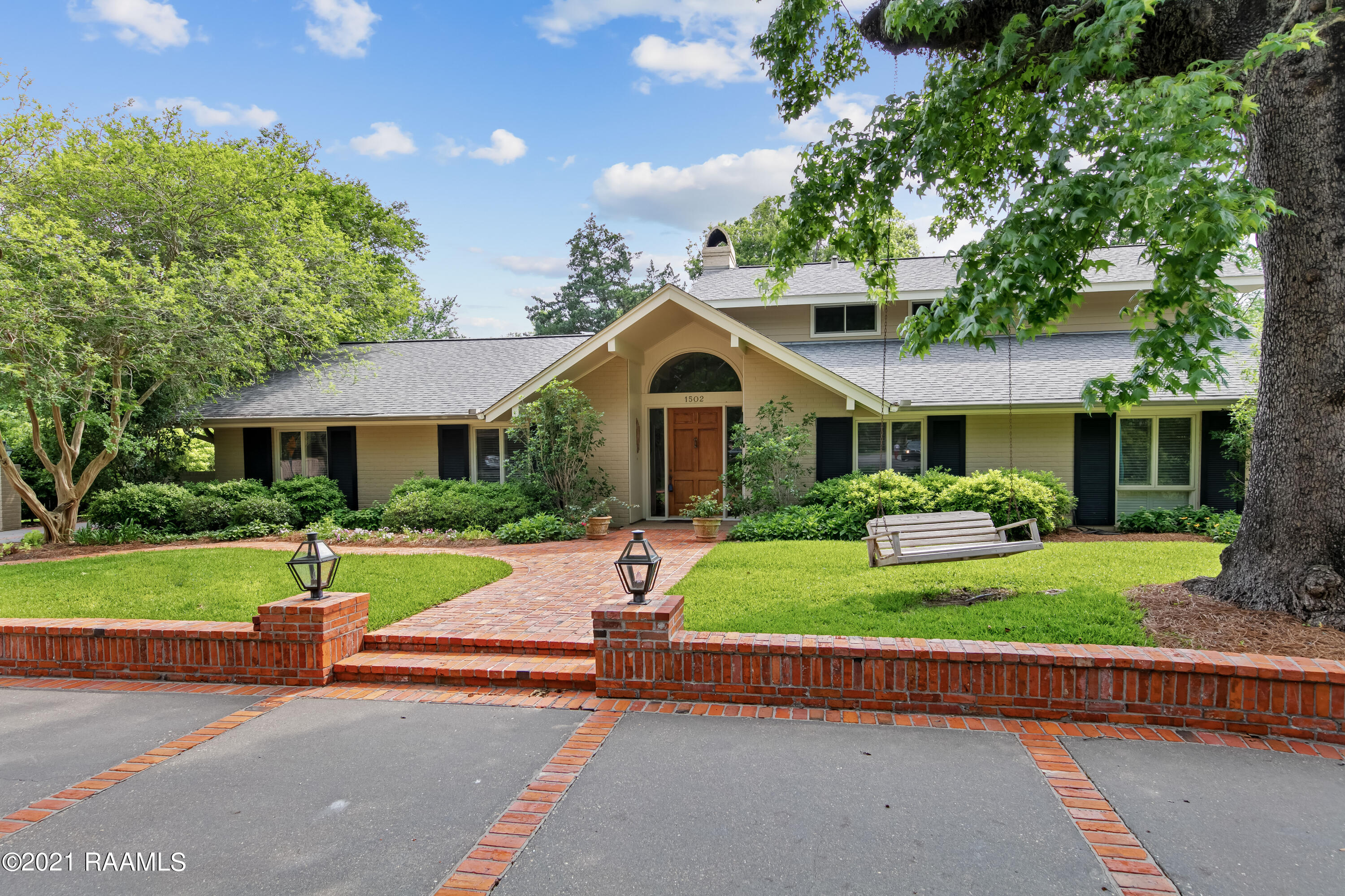 1502 Greenbriar Road Lafayette, LA 70503 - Photo 1 of 47 1Y1A7037