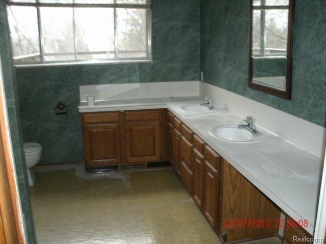 846 South Livernois Road Rochester, MI 48309 - Photo 11 of 13 Lockout Pics (45).jpg