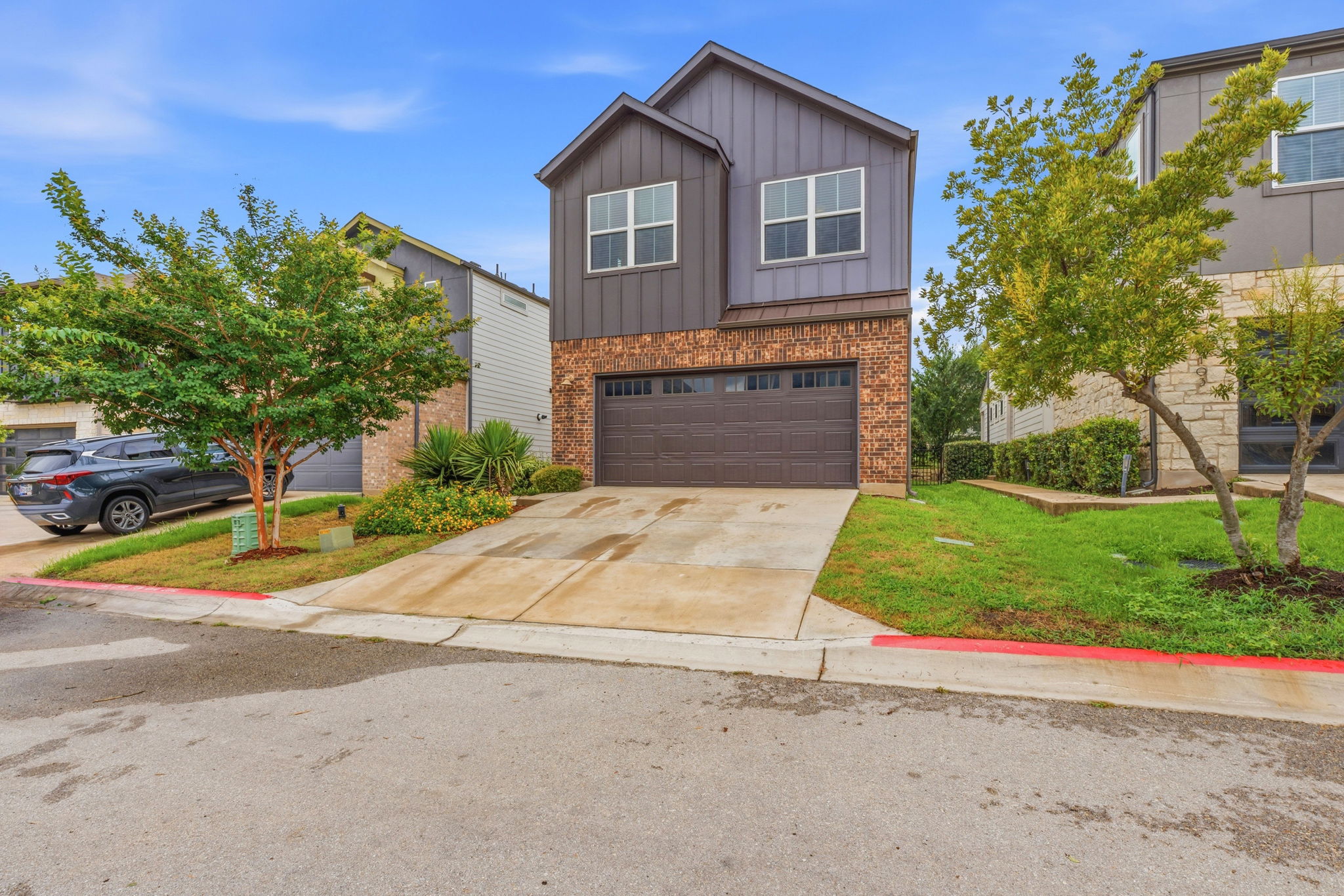 a view of outdoor space yard and front view of a house