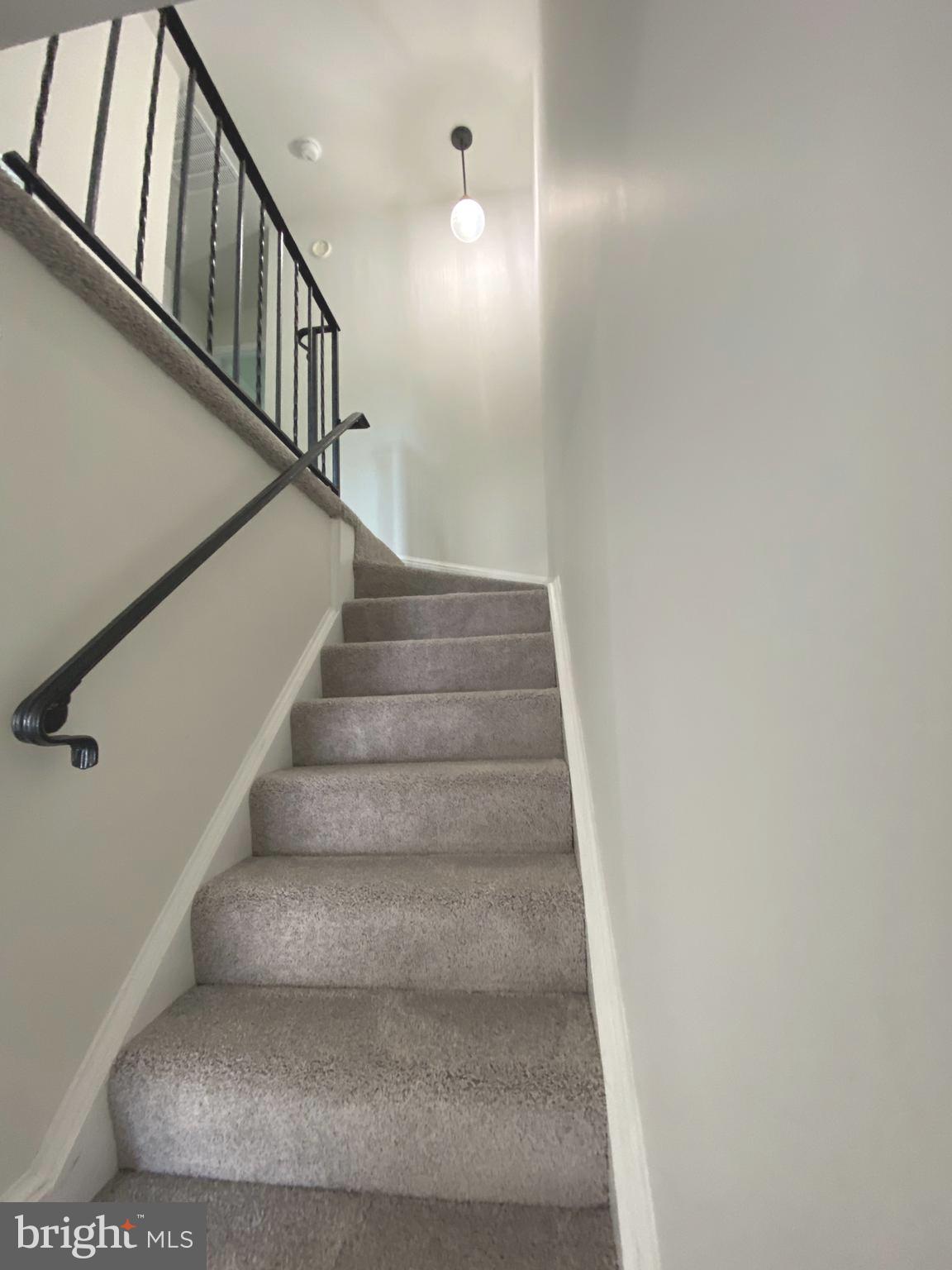15947 Dorset Road, Unit 188 Laurel, MD 20707 - Photo 9 of 24 a view of entryway