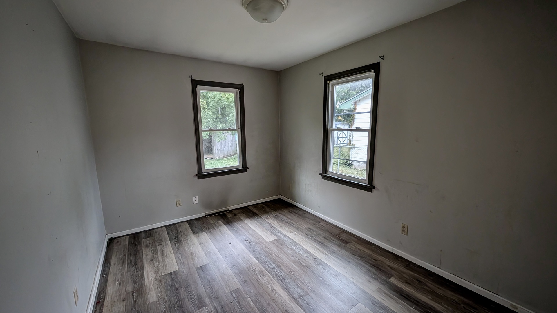 639 Wood Court Kankakee, IL 60901 - Photo 13 of 43 a view of an empty room and window