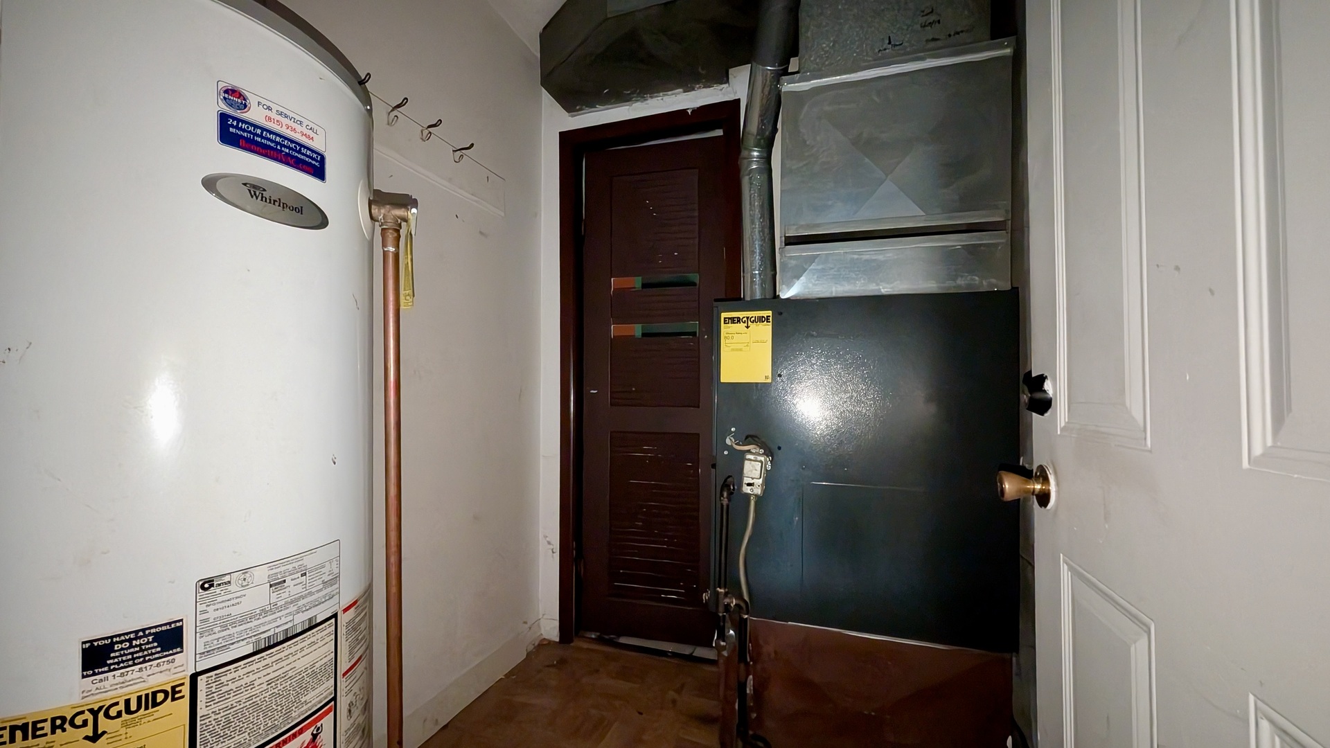 639 Wood Court Kankakee, IL 60901 - Photo 33 of 43 a view of closet