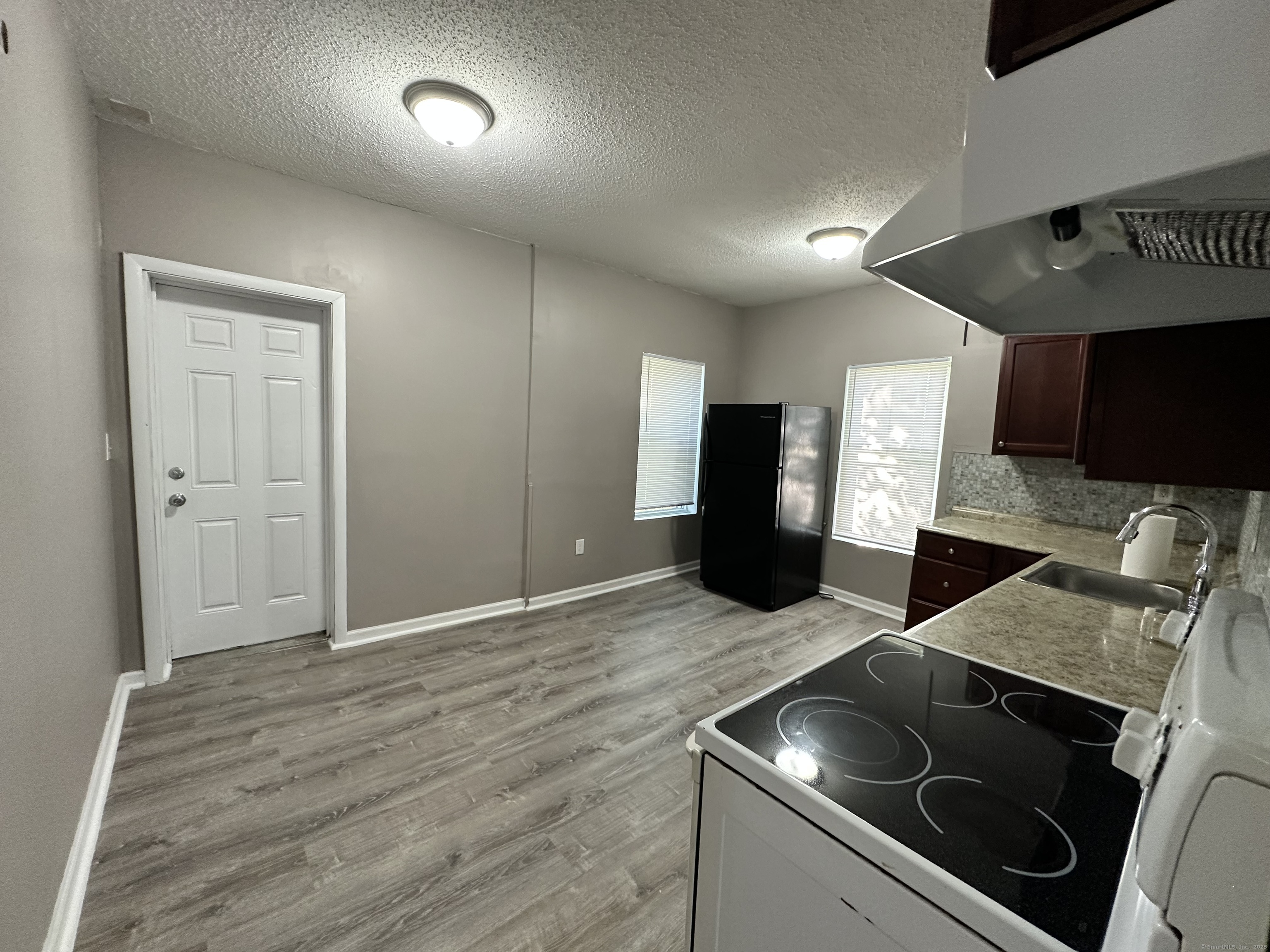 5 Winter Street, Unit 3 Hartford, CT 06120 - Photo 3 of 10