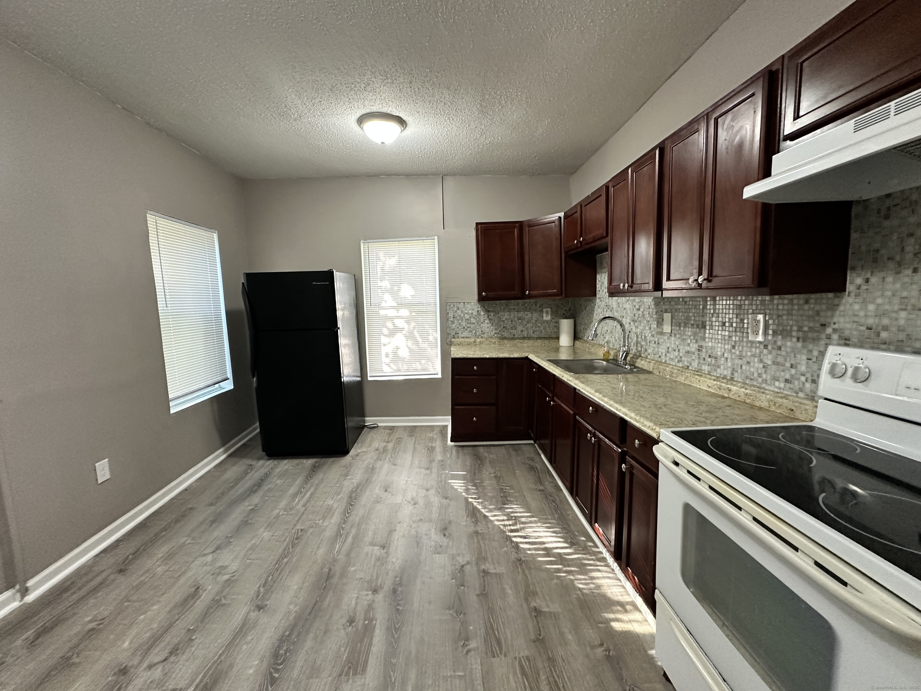 5 Winter Street, Unit 3 Hartford, CT 06120 - Photo 4 of 10