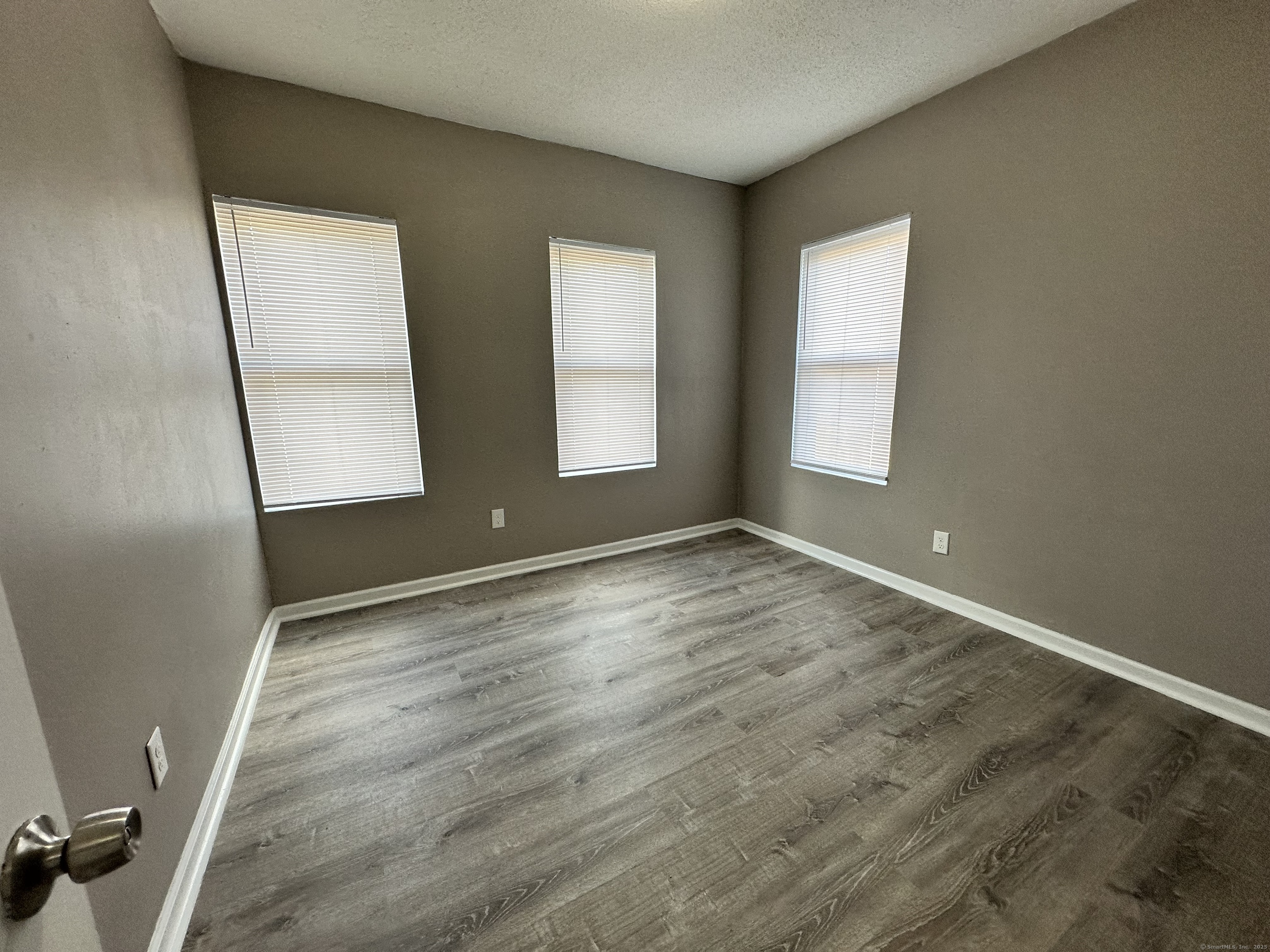 5 Winter Street, Unit 3 Hartford, CT 06120 - Photo 7 of 10