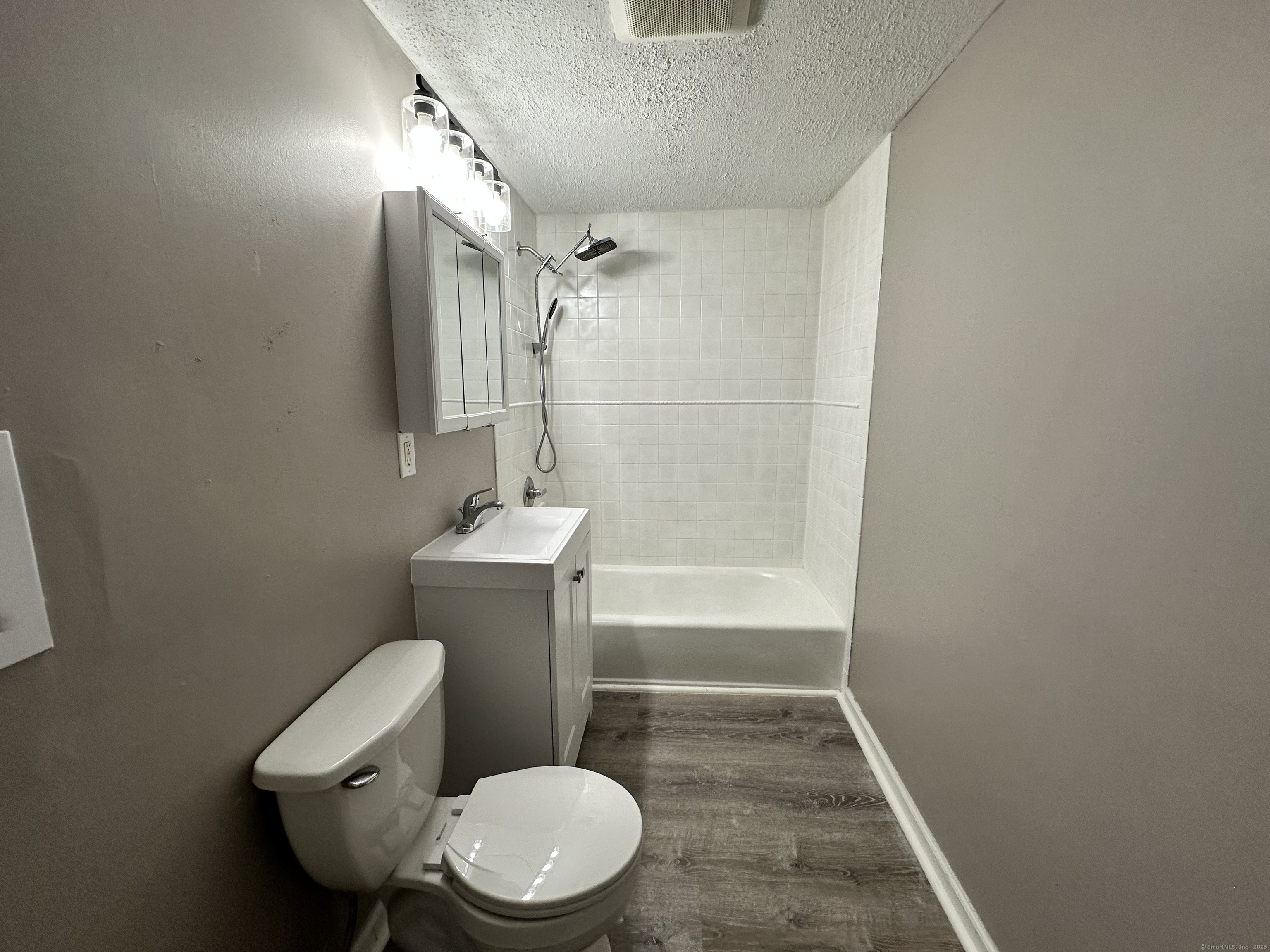 5 Winter Street, Unit 3 Hartford, CT 06120 - Photo 9 of 10