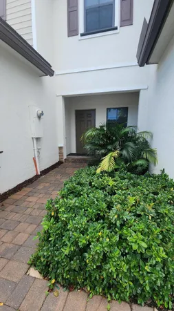 $3,800 | 6002 Clydesdale Court, Davie, FL 33314