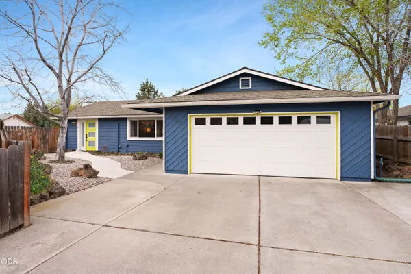 $649,999 | 2087 Northeast Mistletoe Court, Unit 1 & 2, Bend, OR 97701
