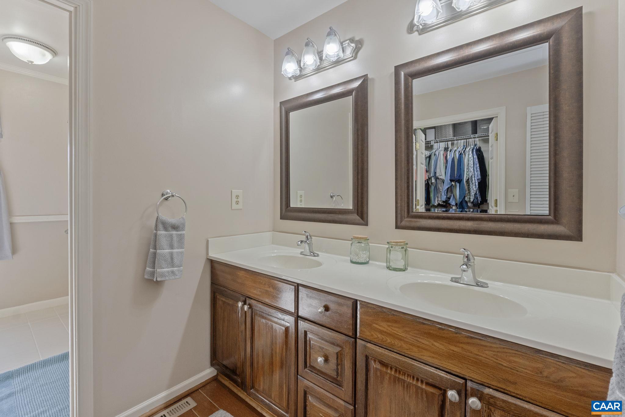 70 Riverside Drive Palmyra, VA 22963 - Photo 18 of 32 Primary Bath