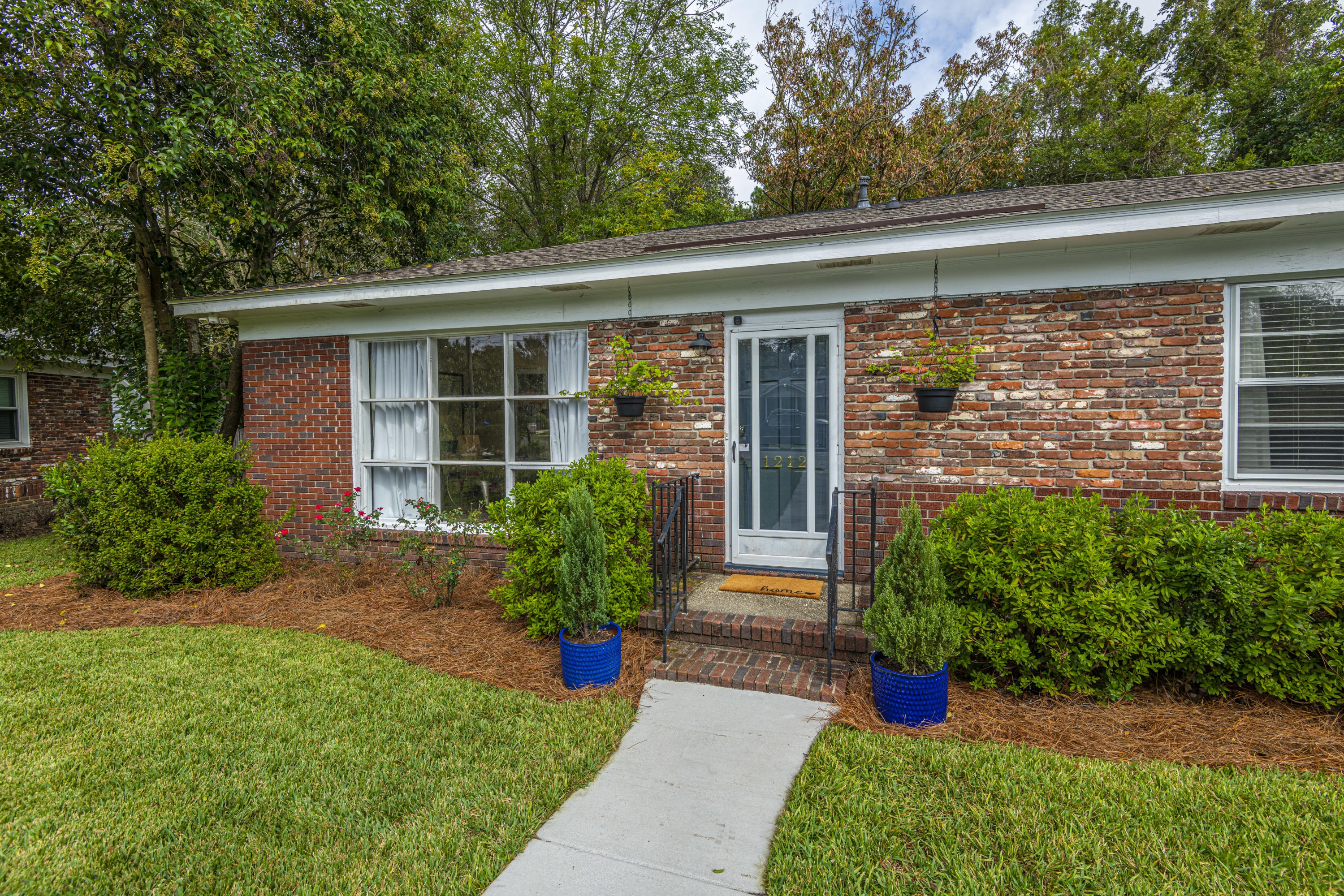 1212 Gilmore Road Charleston, SC 29407 - Photo 2 of 36 Front