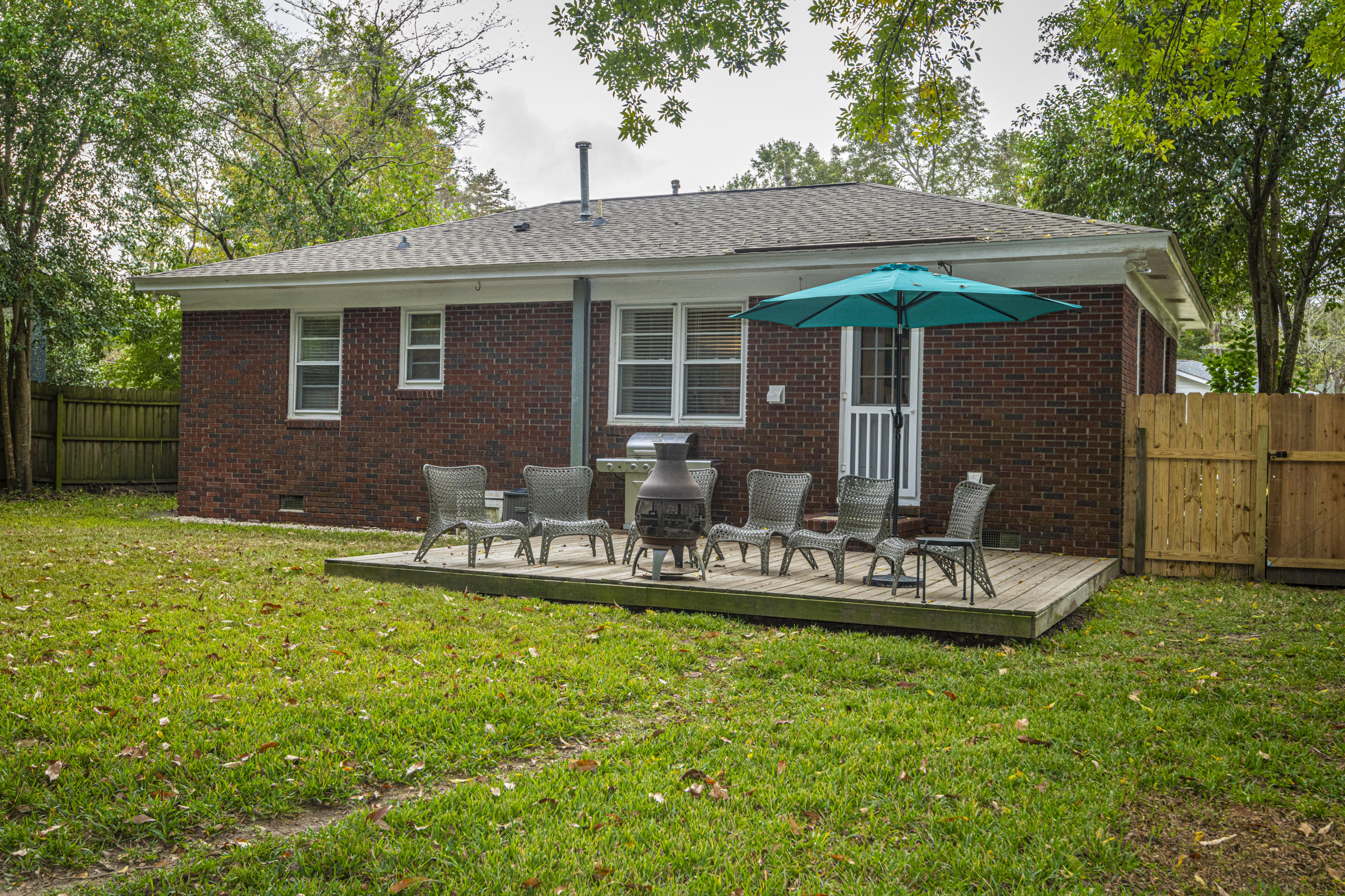 1212 Gilmore Road Charleston, SC 29407 - Photo 25 of 36 Deck