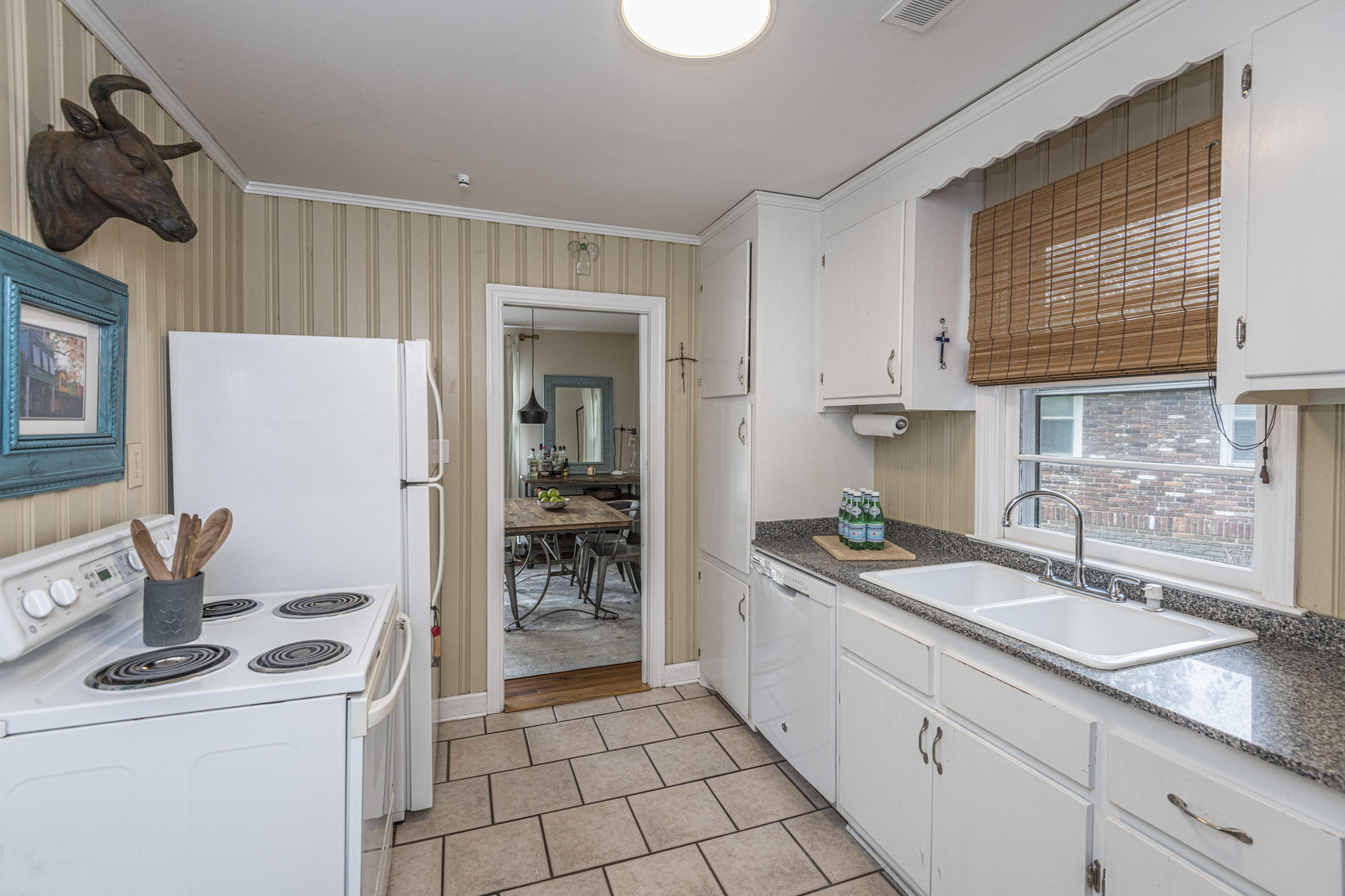 1212 Gilmore Road Charleston, SC 29407 - Photo 9 of 36 Kitchen
