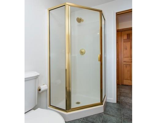 7 Montgomery Road Southampton, MA 01073 - Photo 16 of 30 Gallery Image 16