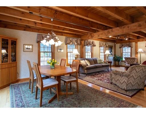 7 Montgomery Road Southampton, MA 01073 - Photo 6 of 30 Gallery Image 6
