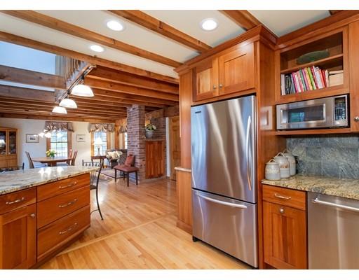 7 Montgomery Road Southampton, MA 01073 - Photo 10 of 30 Gallery Image 10
