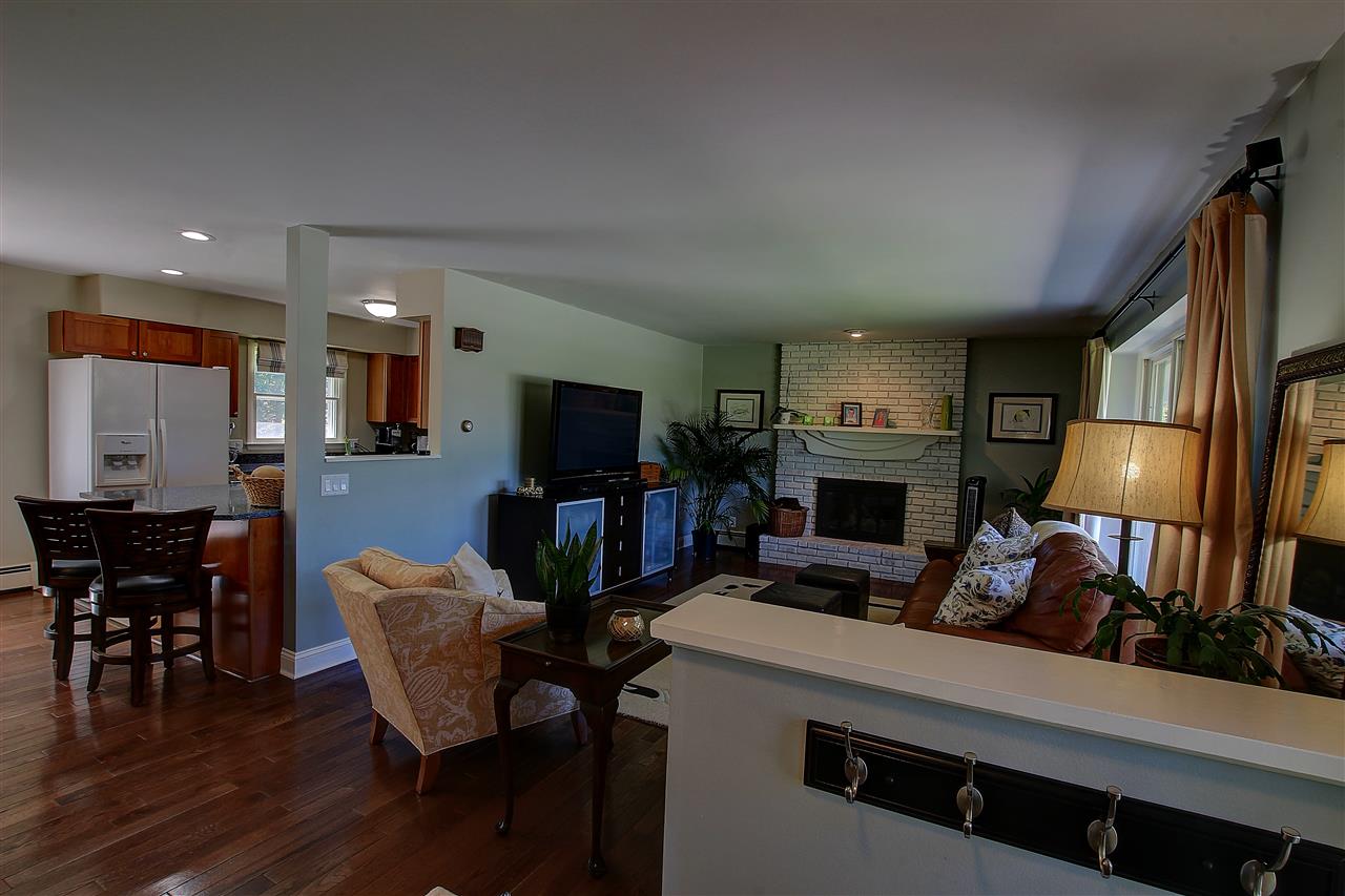 4216 Bay View Point Traverse City, MI 49684 - Photo 5 of 5 1832963-4.JPG