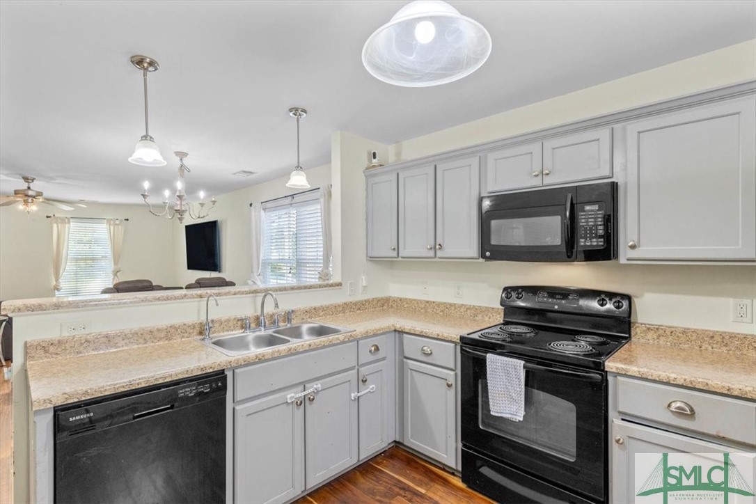 36 Ristona Drive Savannah, GA 31419 - Photo 3 of 33 Kitchen
